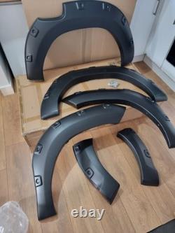New Extra Wide Body Wheel Arches Fender Flares For Toyota Hilux MK8 2018-2020