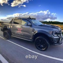 Ford Ranger WILDTRAK 2023 en noir brillant avec kit d'élargissement d'ailes et d'arches de carrosserie larges T9