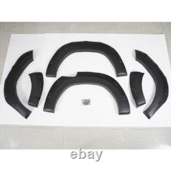 Kit de carrosserie avec élargisseurs d'ailes pour Toyota Hilux Revo 15-19 en noir mat