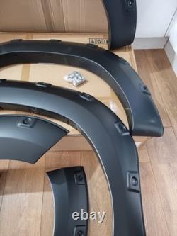 Nouveaux élargisseurs d'arches de roue extra larges pour Toyota Hilux MK8 2018-2020